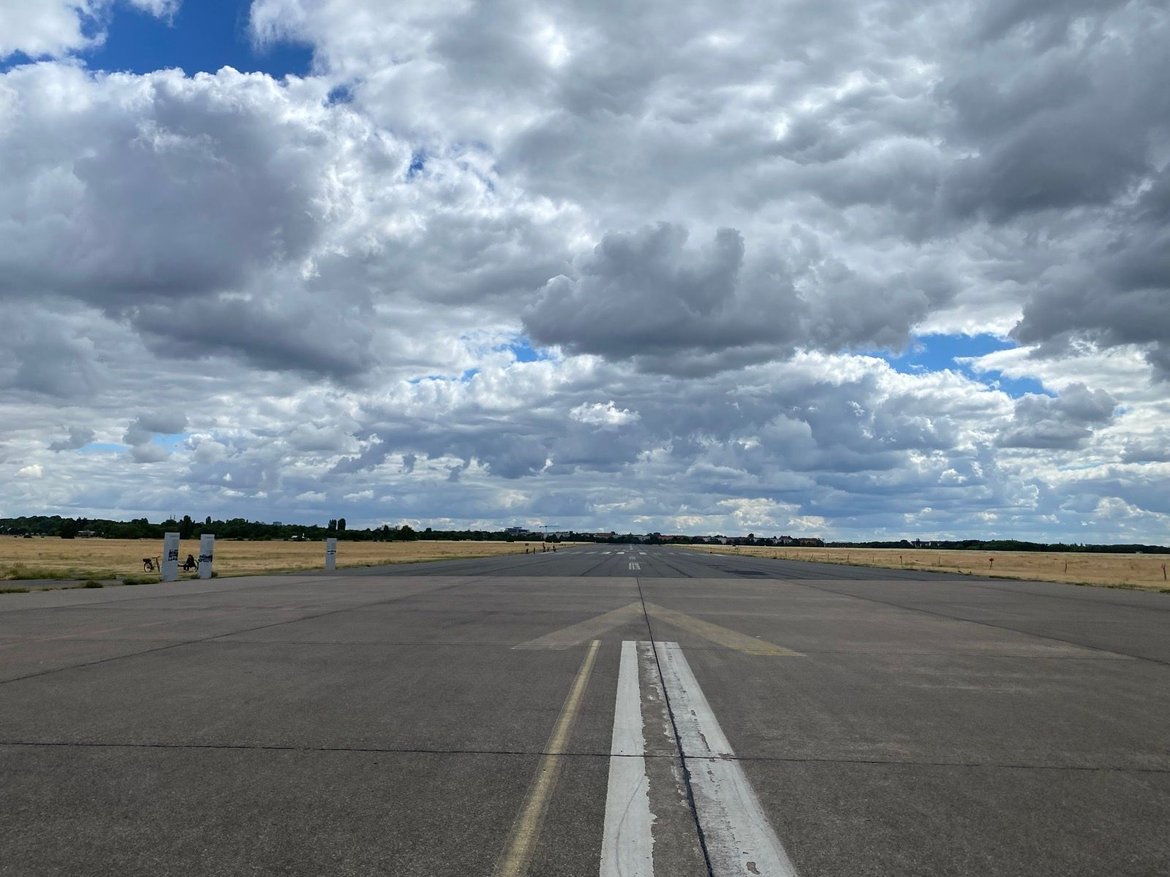 “unstructured” workout in Tempelhofer Feld