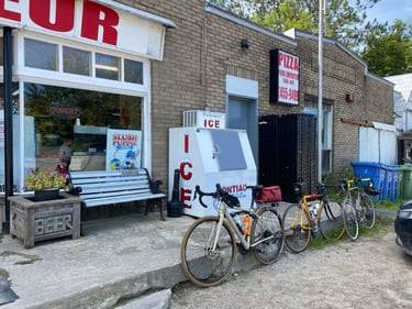 Quyon Loop with the gang: very fast edition