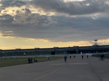 Sunset Tempelhof Ride