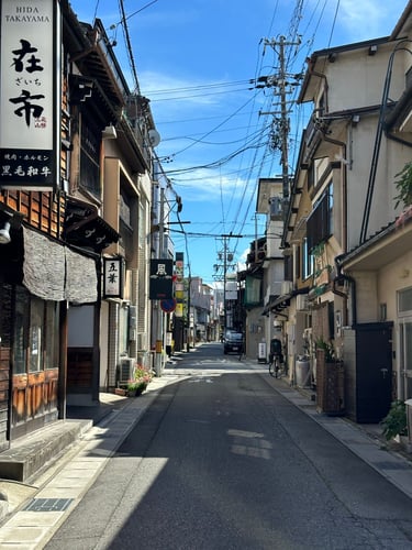 Exploring Takayama