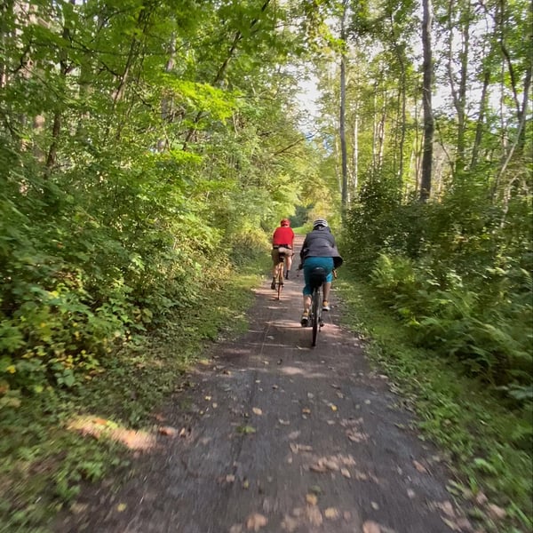 Quyon Loop with the gang: very fast edition